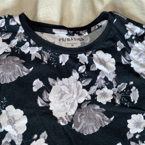 Pacsun Flower Tee - Picture 2 of 3